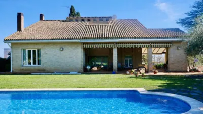 Chalet en venta en Calle de los Villares Altos, Santa Eufemia (Tomares) de 949.500 €