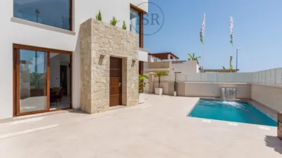 Chalet en venta en Calle Ciudad de Barcelona, Vera Playa Naturista (Vera) de 459.000 €