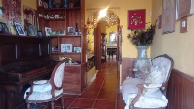 House in Centre photo 18
