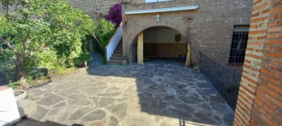 Terraced house on Calle de Coria photo 5