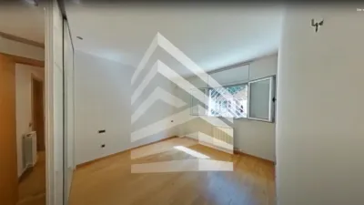 Apartment on Carrer de Rosa Sensat photo 19