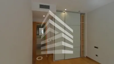 Apartment on Carrer de Rosa Sensat photo 21