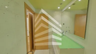 Apartment on Carrer de Rosa Sensat photo 22