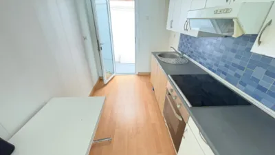 Apartment on Carrer de les Borges Blanques photo 13