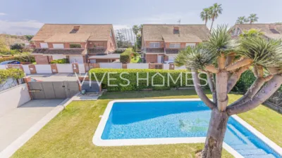 Chalet en Carrer Olivers photo 2