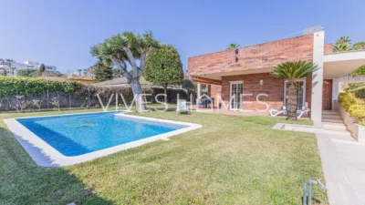 Chalet en Carrer Olivers photo 4