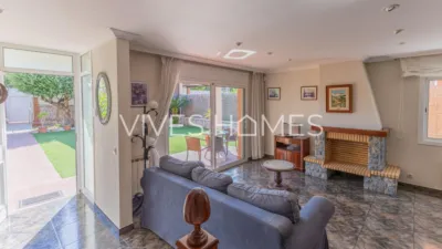 Chalet en Carrer del Puigmal photo 8