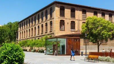Piso en alquiler en Calle de Don Miguel Allue Salvador, Centro (Zaragoza Capital) de 1.250 €<span>/mes</span>