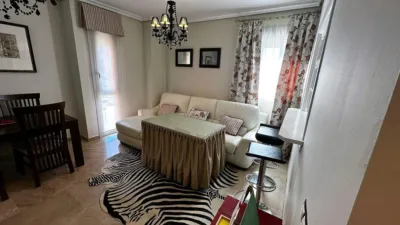 Piso en alquiler en Calle Perséfone, Bellavista (Distrito Bellavista-La Palmera. Sevilla Capital) de 1.000 €<span>/mes</span>