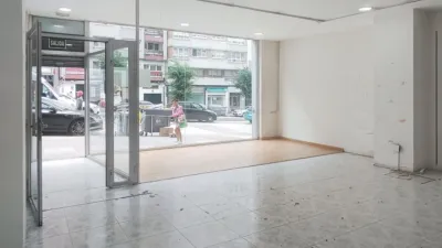 Local comercial en alquiler en Ronda de Outeiro, cerca de Calle del Alcalde Liaño Flores - Vista 2