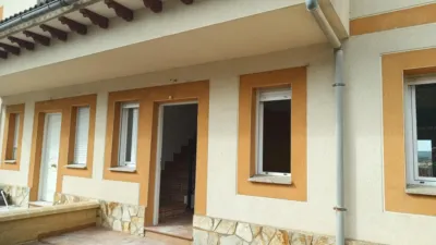 Casa adosada en venta en Calle de los Corteceros, Arenas de San Pedro de 165.000 €