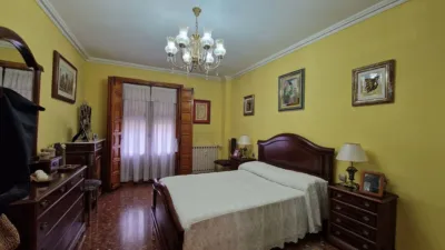 Apartment on Calle de Santa Teresa de Jesús photo 17