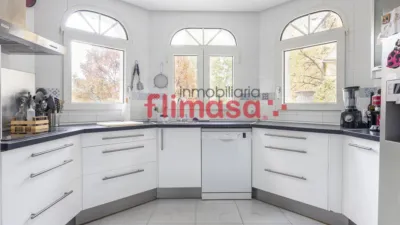 Chalet en venta en Campodón, Castillo-Campodón (Villaviciosa de Odón) de 850.000 €