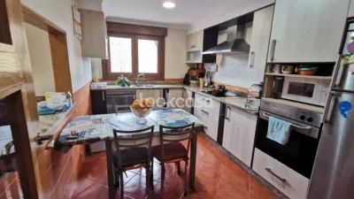 Chalet on Calle Lugar Freixeiro photo 8
