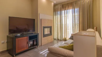 Top-floor apartment in Calle Moriones photo 11
