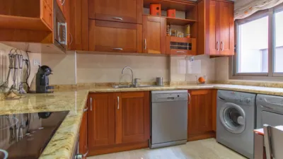 Top-floor apartment in Calle Moriones photo 14