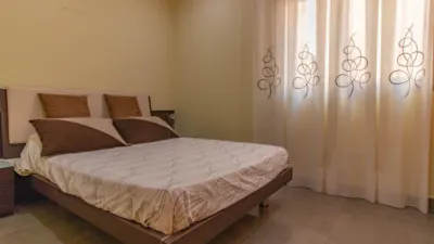 Top-floor apartment in Calle Moriones photo 17