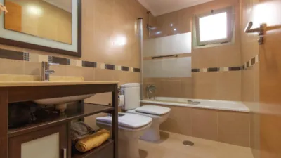 Top-floor apartment in Calle Moriones photo 22