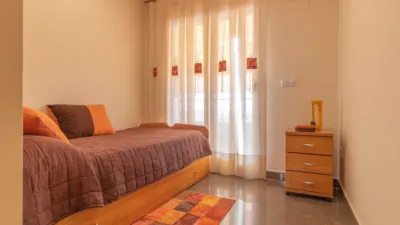 Top-floor apartment in Calle Moriones photo 23