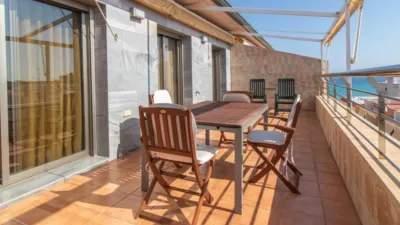 Top-floor apartment in Calle Moriones photo 4