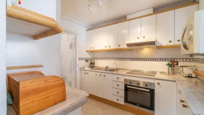 Semi-detached house on Calle de Nicolás Bussi photo 13