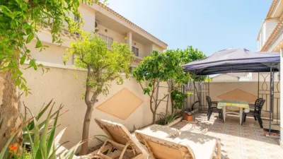 Semi-detached house on Calle de Nicolás Bussi photo 36