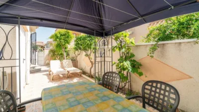 Semi-detached house on Calle de Nicolás Bussi photo 38