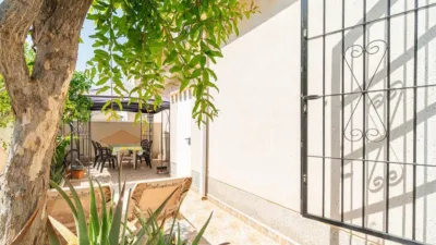 Semi-detached house on Calle de Nicolás Bussi photo 39