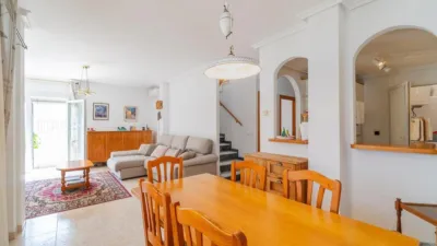 Semi-detached house on Calle de Nicolás Bussi photo 9