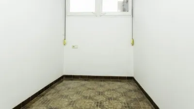 Apartment on Carrer de Puig i Cadafalch photo 16