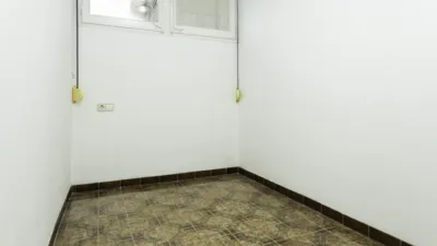 Apartment on Carrer de Puig i Cadafalch photo 17