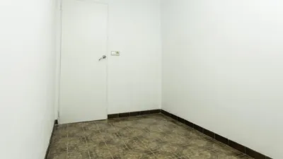 Apartment on Carrer de Puig i Cadafalch photo 18