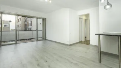 Apartment on Carrer de Puig i Cadafalch photo 2