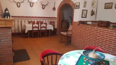 Chalet on Calle de José Canalejas photo 4