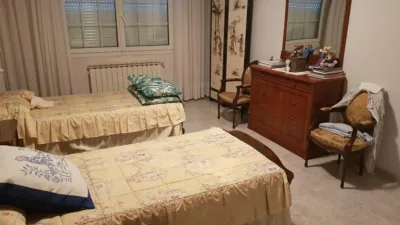 Chalet on Calle de José Canalejas photo 7