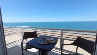 Piso en alquiler en Paseo Marítimo, Cortadura-Zona Franca (Cádiz Capital) de 2.500 €<span>/mes</span>