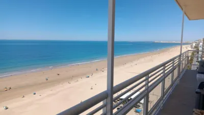 Piso en alquiler en Paseo Marítimo, Cortadura-Zona Franca (Cádiz Capital) de 2.500 €<span>/mes</span>