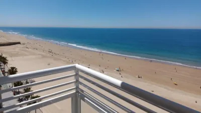Piso en alquiler en Paseo Marítimo, Cortadura-Zona Franca (Cádiz Capital) de 2.500 €<span>/mes</span>
