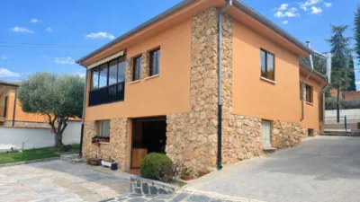 Chalet in La Lastrilla photo 2