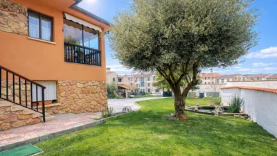 Chalet in La Lastrilla photo 3