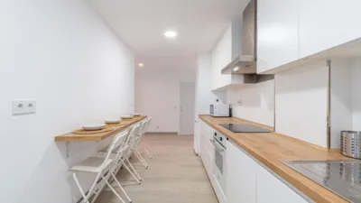 Apartamento en alquiler en Calle Hermanos Galán Casero, San Francisco (Fuengirola) de 1.500 €<span>/mes</span>