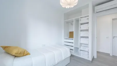 Apartamento en alquiler en Calle Hermanos Galán Casero, San Francisco (Fuengirola) de 1.500 €<span>/mes</span>