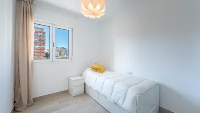 Apartamento en alquiler en Calle Hermanos Galán Casero, San Francisco (Fuengirola) de 1.500 €<span>/mes</span>