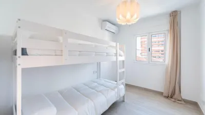 Apartamento en alquiler en Calle Hermanos Galán Casero, San Francisco (Fuengirola) de 1.500 €<span>/mes</span>