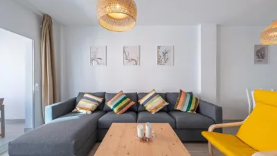 Apartamento en alquiler en Calle Hermanos Galán Casero, San Francisco (Fuengirola) de 1.500 €<span>/mes</span>
