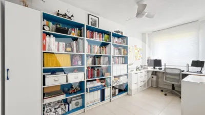 Piso en venta en Avenida del Llano Castellano, Valverde (Distrito Fuencarral-El Pardo. Madrid Capital) de 399.900 €