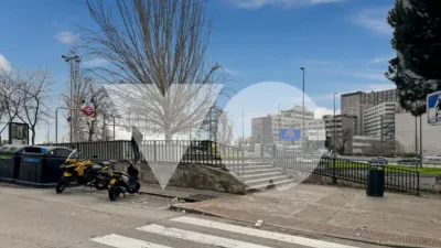 Piso en venta en Avenida del Llano Castellano, Valverde (Distrito Fuencarral-El Pardo. Madrid Capital) de 399.900 €