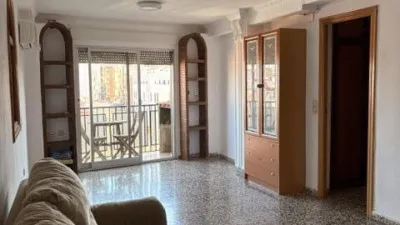 Apartment in Burjassot photo 2