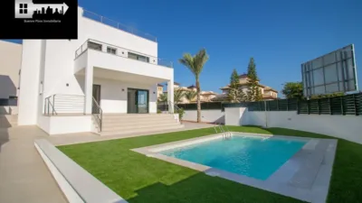 Chalet en La Marina - El Pinet photo 14