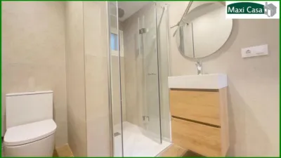 Piso en venta en Carrer de Còrsega, cerca de Carrer de Sant Quintí, El Camp de l'Arpa del Clot (Distrito Sant Martí. Barcelona Capital) de 225.000 €